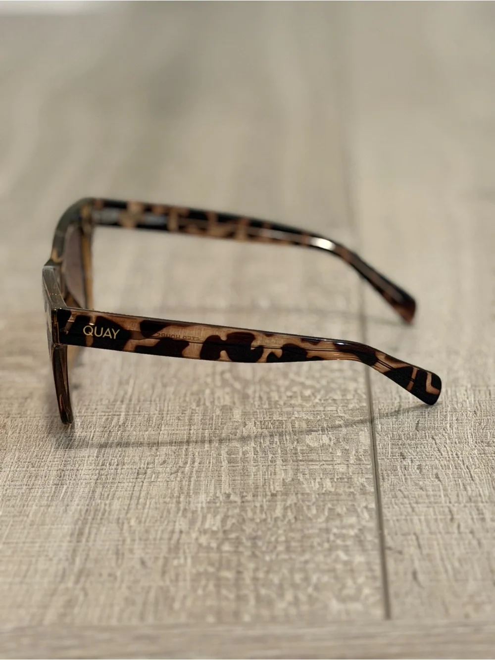 Quay Australia AFTER HOURS Sunglasses - Brown Tortoiseshell Frame